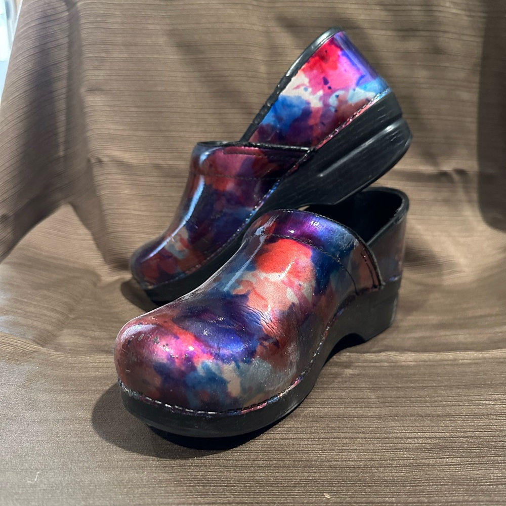 Dansko nursing shoe